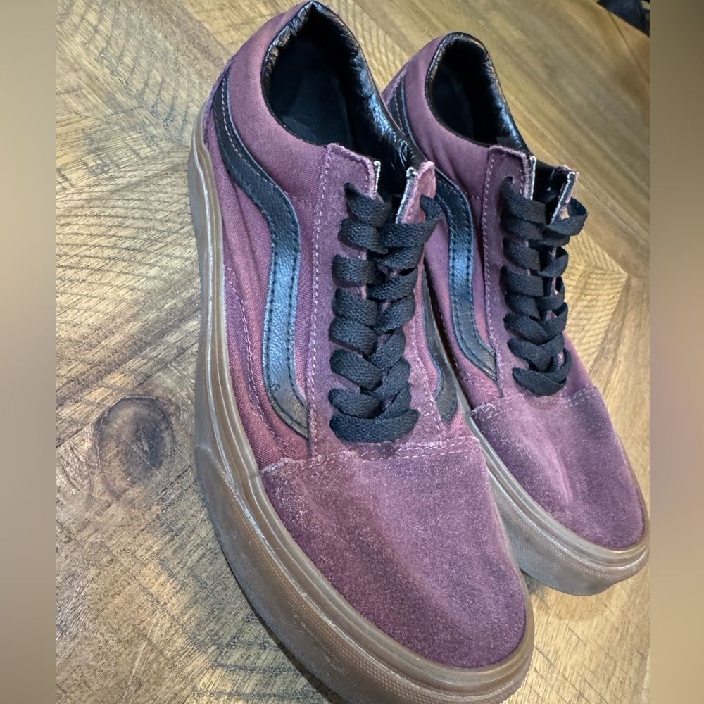 Vans Maroon and Black Gum Sole Classic Old School Sneakers - Picture 3 of 11